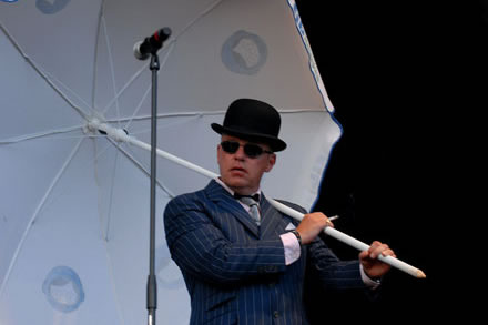 20060810125357-madness.jpg